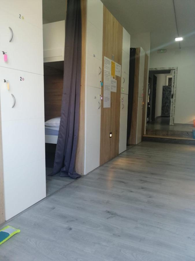 Albergue Alecer Caldas De Reis Exteriér fotografie